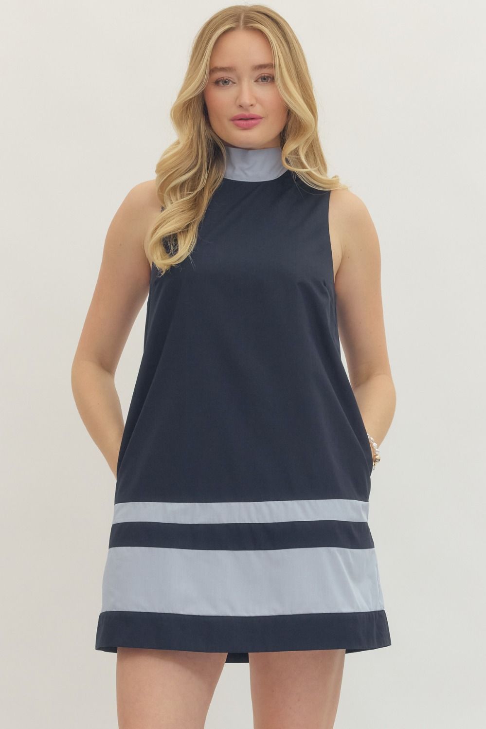 D30534 SHORT DRESS WITH BOW NECK