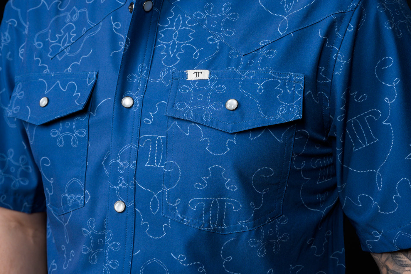 Carson Short Sleeve